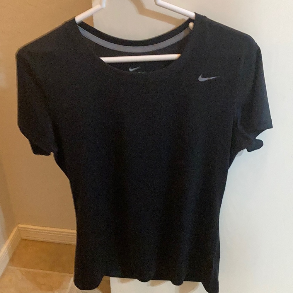 Nike black dry-fit T-shirt